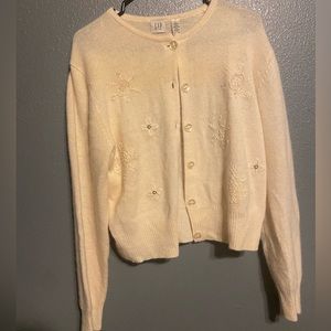 GAP Winter White Sweater with Snowflakes